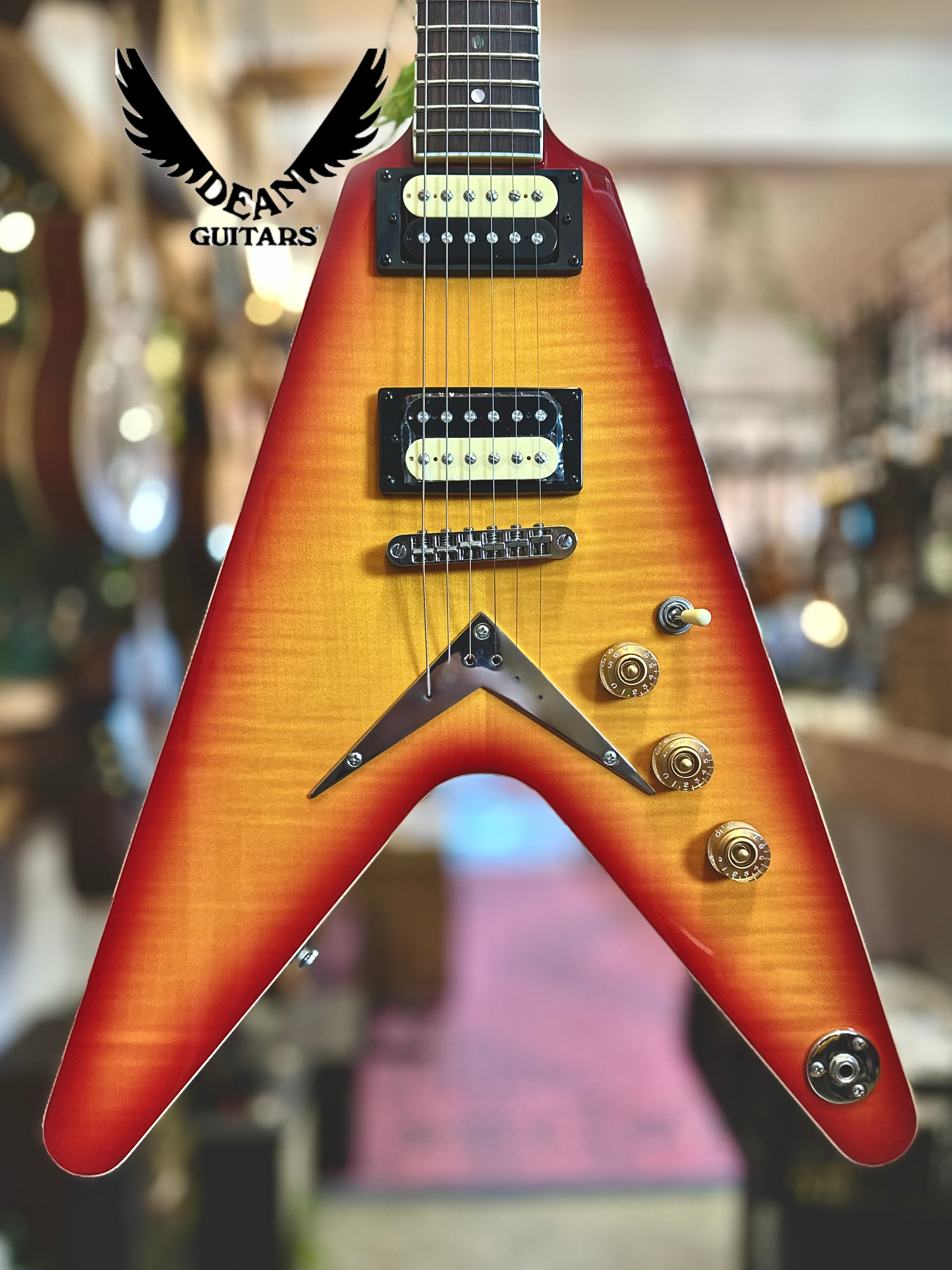 Dean Guitars | V79 | Cherry Sunburst Dean Guitars | V79 | Cherry Sunburst